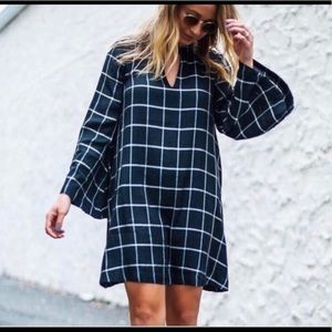 LOFT WINDOWPANE PLAID KEYHOLE DRESS, Size M